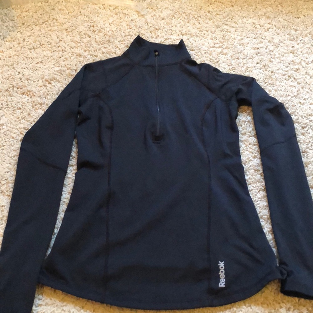 Reebok XS warm athletic top